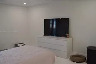 9682 Fontainebleau Blvd, Miami, FL 33172 - Photo 8