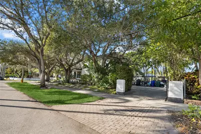 1051 NE 86th St, Miami, FL 33138 - Photo 6