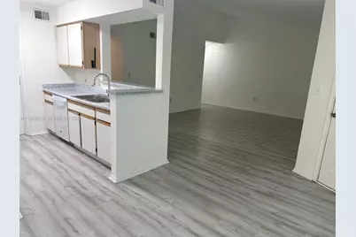 2420 NW 33rd St #1011, Oakland Park, FL 33309 - Photo 10