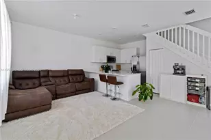 760 SE 13th Ct, Homestead, FL 33034 - Photo 2