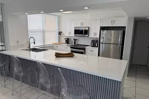 825 Egret Cir, Delray Beach, FL 33444 - Photo 2