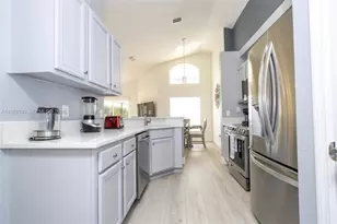 2673 Emerald Dr, Kissimmee, FL 34747 - Photo 12