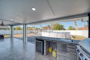 1918 SE 5th Ct, Cape Coral, FL 33990 - Photo 32