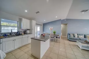 1918 SE 5th Ct, Cape Coral, FL 33990 - Photo 12