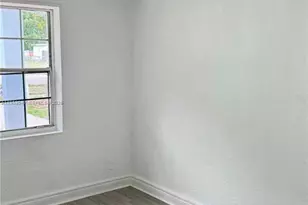 16221 E Bunche Park Dr, Miami Gardens, FL 33054 - Photo 10