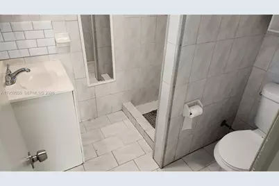 2272 SW 8th St #5, Miami, FL 33135 - Photo 8