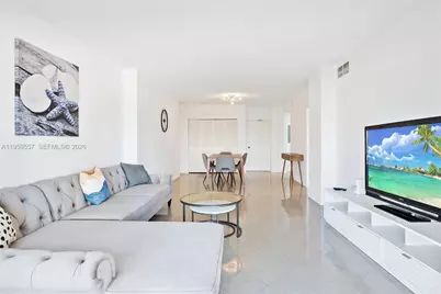 1985 S Ocean Dr #2M, Hallandale Beach, FL 33009 - Photo 2