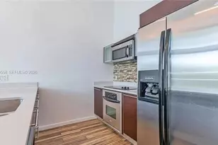 1900 N Bayshore Dr, Miami, FL 33132 - Photo 6