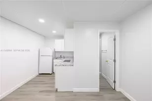 3217 NW 202nd Ln, Miami Gardens, FL 33056 - Photo 8