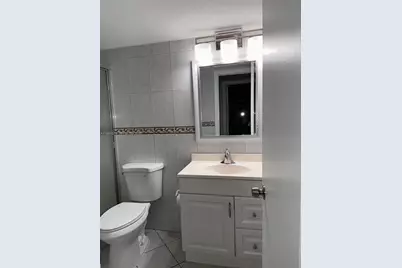 10786 N Kendall Dr #D13, Miami, FL 33176 - Photo 6
