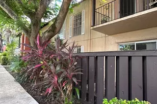 10786 N Kendall Dr, Miami, FL 33176 - Photo 2