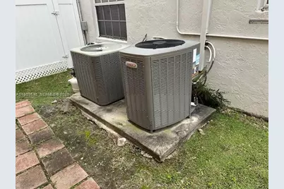 1471 NW 159th Ave, Pembroke Pines, FL 33028 - Photo 32