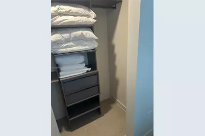 11 NE 6 St #411, Miami, FL 33132 - Photo 14