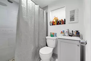 360 W 55th St, Hialeah, FL 33012 - Photo 18