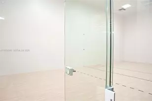 225 N Miami Ave, Miami, FL 33128 - Photo 32