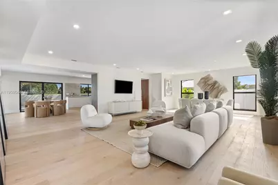 868 Country Club Dr, North Palm Beach, FL 33408 - Photo 10