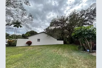 1540 NW 98th Ter, Pembroke Pines, FL 33024 - Photo 46