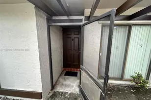 1540 NW 98th Terrace, Pembroke Pines, FL 33024 - Photo 10