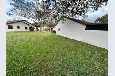 1540 NW 98th Ter, Pembroke Pines, FL 33024 - Photo 48