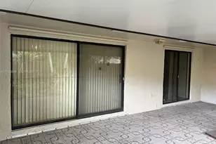 1540 NW 98th Terrace, Pembroke Pines, FL 33024 - Photo 34