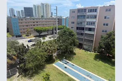 319 NE 14th Ave #603, Hallandale Beach, FL 33009 - Photo 8