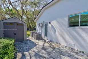 7330 SW 165th St, Palmetto Bay, FL 33157 - Photo 34