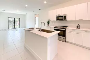 8001 NW 41st St, Doral, FL 33166 - Photo 2