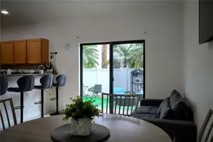 8915 W 35th Ave, Hialeah, FL 33018 - Photo 10