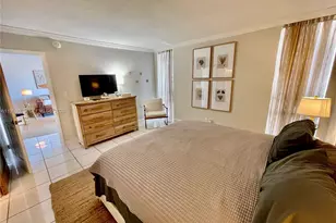 4800 Bayview Dr, Fort Lauderdale, FL 33308 - Photo 14