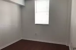 115 SW 11th St, Miami, FL 33130 - Photo 12