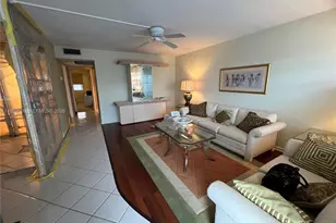 2083 Exeter E, Boca Raton, FL 33434 - Photo 8