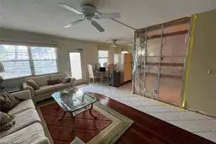 2083 Exeter E, Boca Raton, FL 33434 - Photo 10