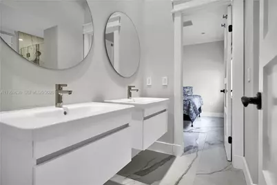 4363 Nautilus Dr, Miami Beach, FL 33140 - Photo 22