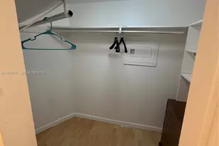 3475 N Country Club Dr, Aventura, FL 33180 - Photo 10