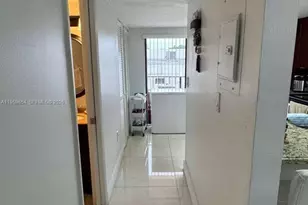 5083 W 12th Ln, Hialeah, FL 33012 - Photo 8