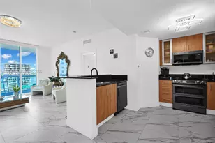 7910 Harbor Island Dr, North Bay Village, FL 33141 - Photo 60