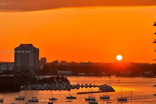 7910 Harbor Island Dr, North Bay Village, FL 33141 - Photo 96