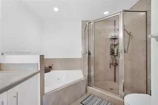 7910 Harbor Island Dr, North Bay Village, FL 33141 - Photo 54