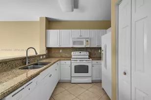 3064 SE 1st Dr, Homestead, FL 33033 - Photo 4