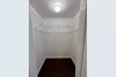 18336 NW 68th Ave #E, Hialeah, FL 33015 - Photo 6