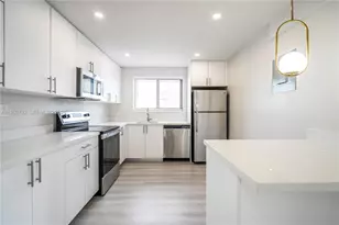 6960 Rue Vendome, Miami Beach, FL 33141 - Photo 10