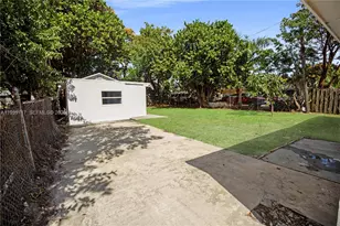 2311 Fletcher St, Hollywood, FL 33020 - Photo 34