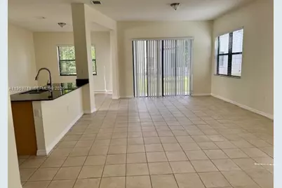 9371 SW 37th Ct, Miramar, FL 33025 - Photo 4