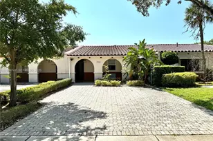7002 Holly Rd, Miami Lakes, FL 33014 - Photo 4