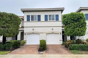 1121 Vermilion Dr, West Palm Beach, FL 33461 - Photo 2