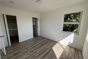 1719 NW 1st St, Miami, FL 33125 - Photo 8