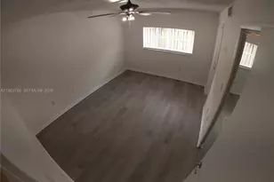 7908 W 34th Ln, Hialeah, FL 33018 - Photo 6