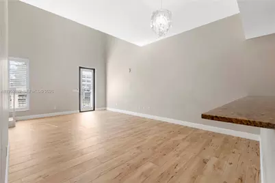 8395 SW 73rd Ave #105, Miami, FL 33143 - Photo 4