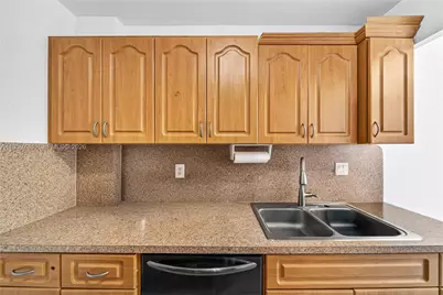 900 SW 84th Ave #403D, Miami, FL 33144 - Photo 8