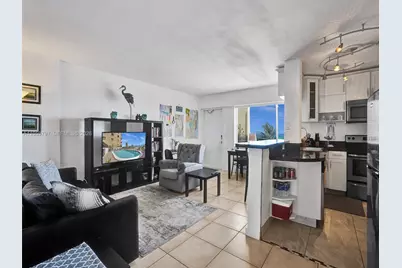 1815 N Surf Rd #202, Hollywood, FL 33019 - Photo 16